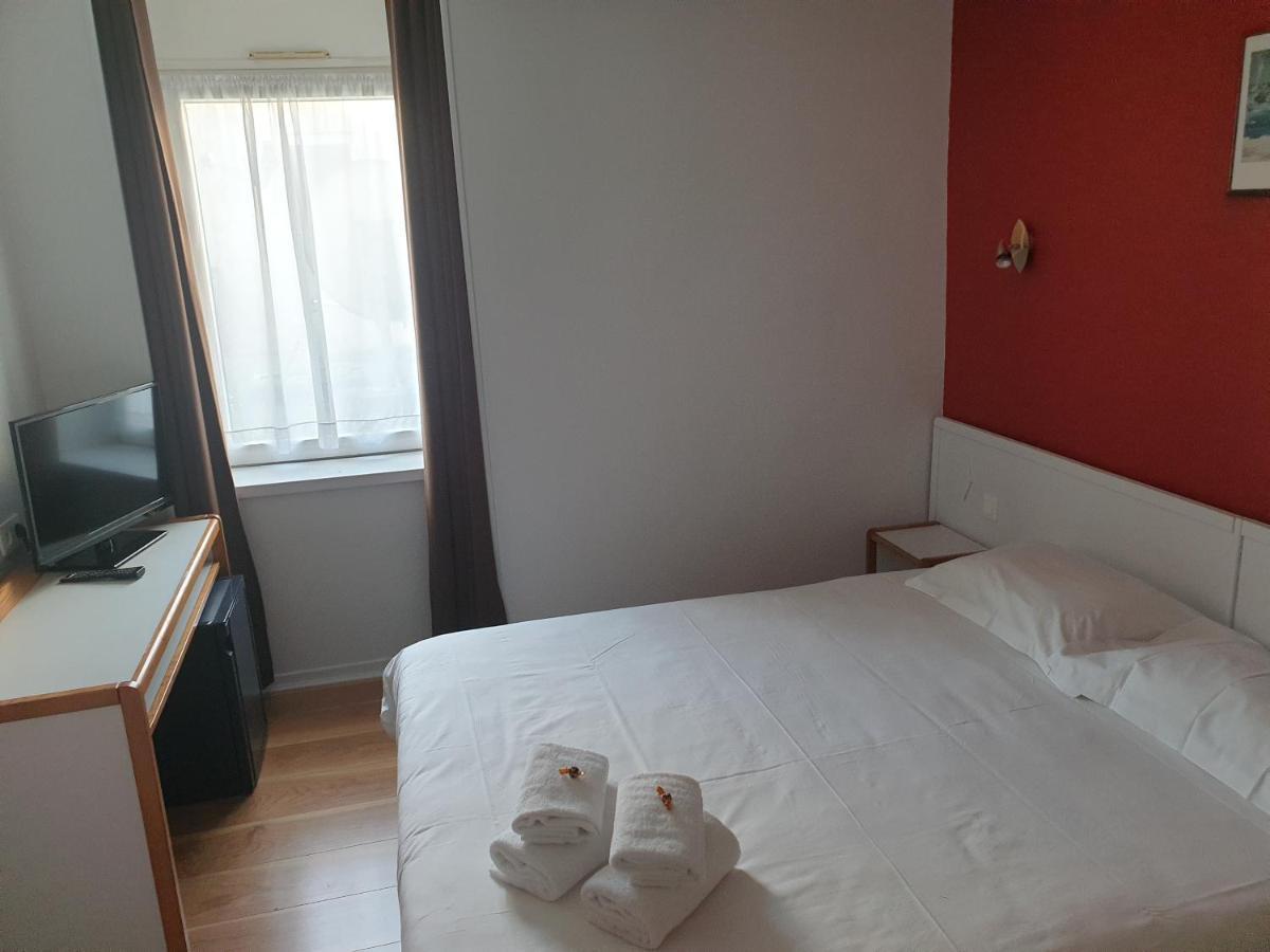 Hotel Hermance Bellegarde-sur-Valserine Exterior photo